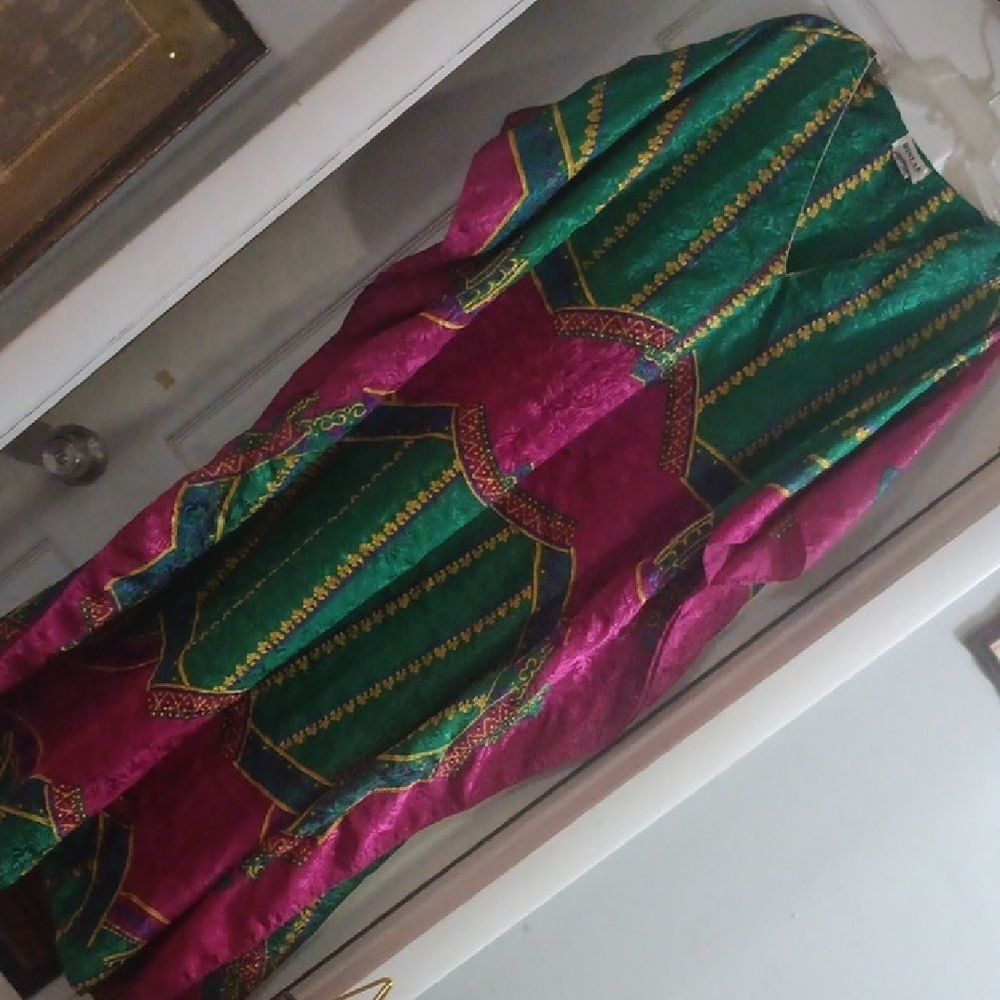 🤠Vibrant One Size Fits All Cover Up, Dress, Lounger From Winlar